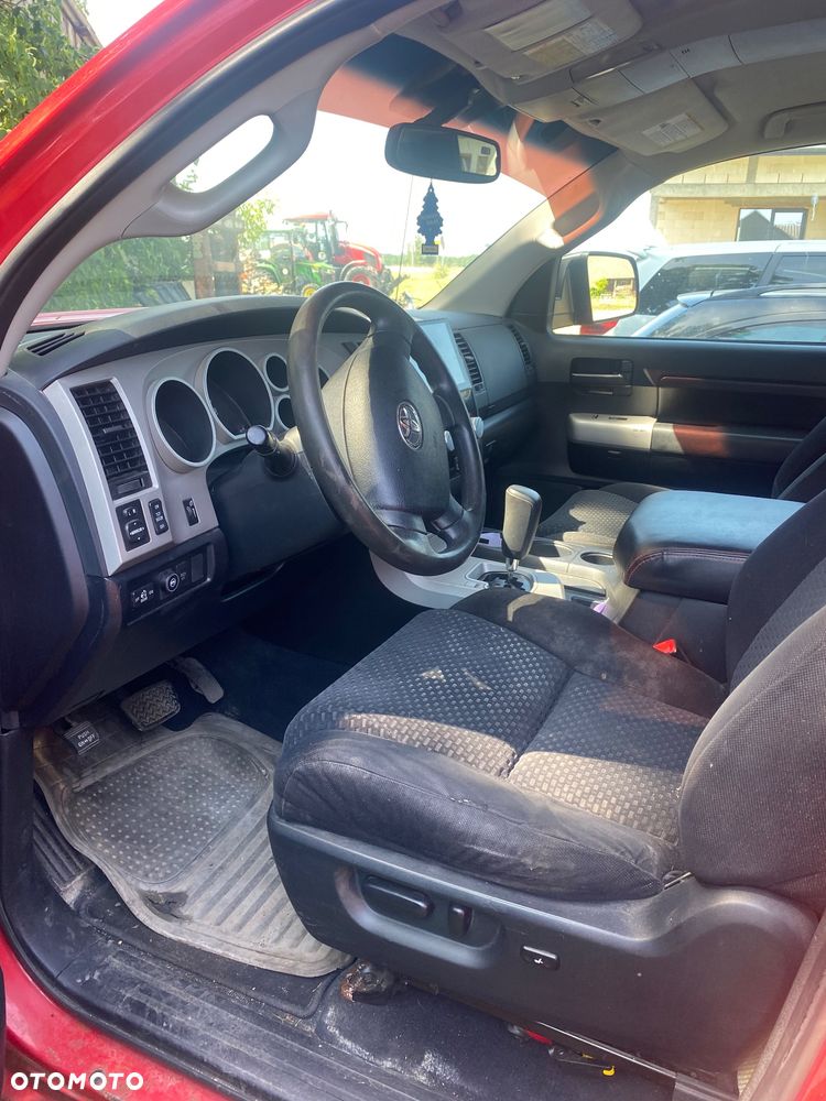 Toyota Tundra - 7