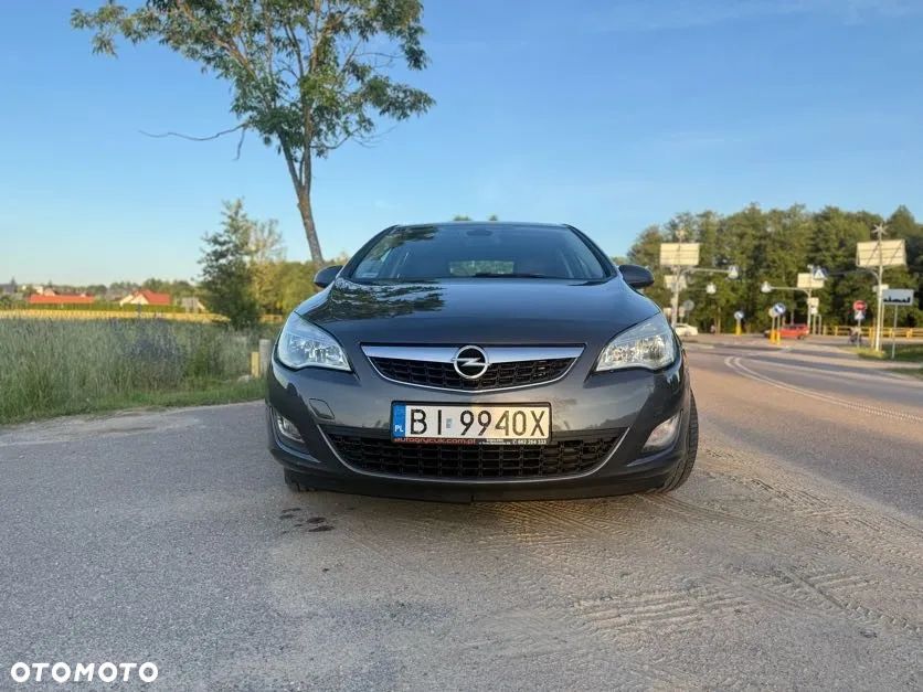 Opel Astra IV 1.6 T Cosmo - 3