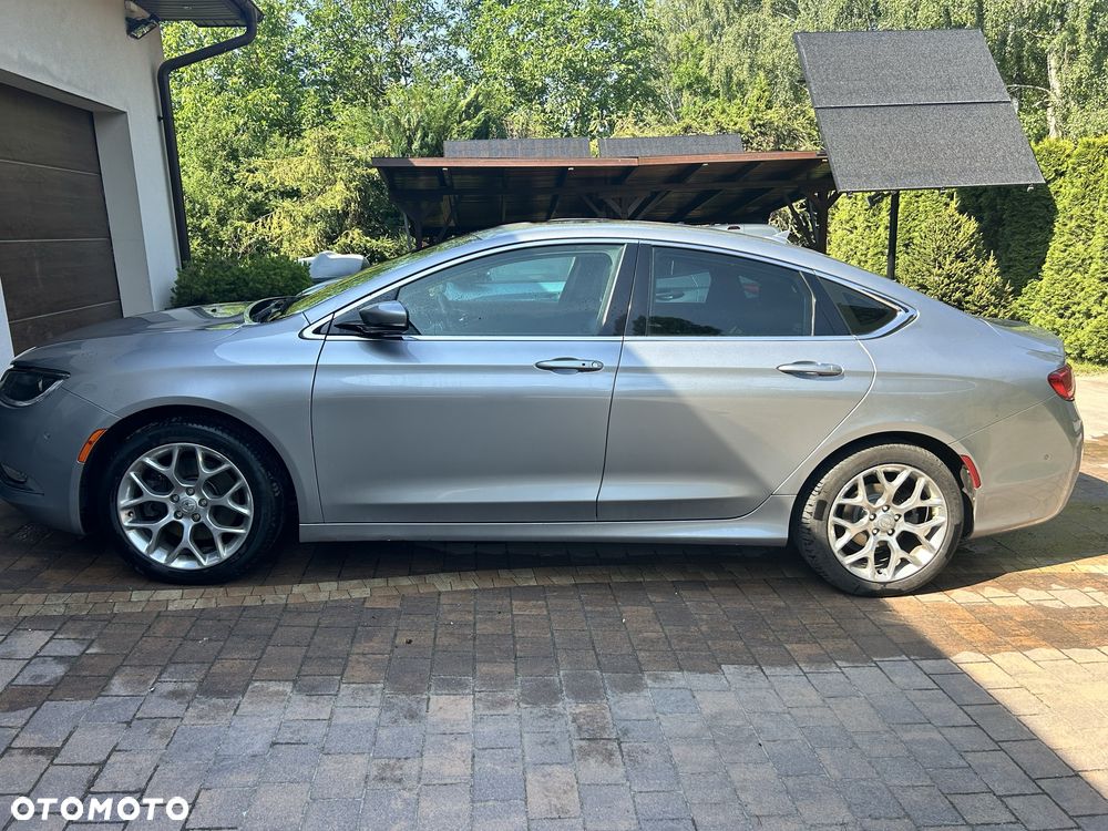 Chrysler 200 - 2