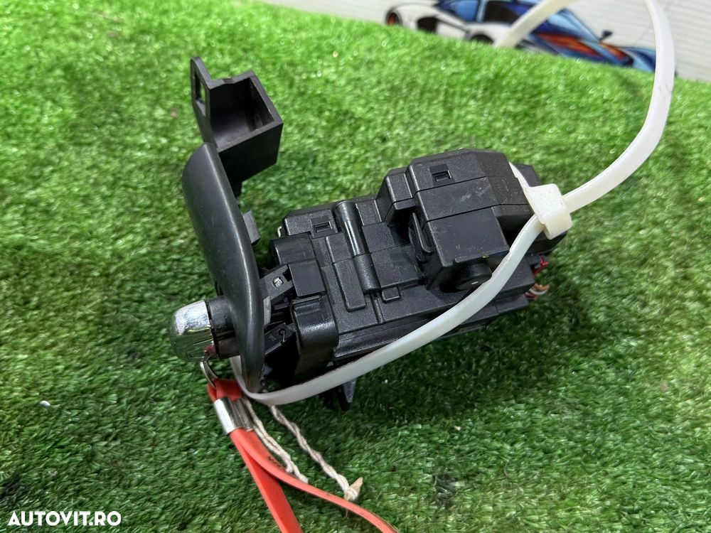 CONTACT CU CHEIE AUDI A4 AVANT 2.0 DIESEL 2009 COD OEM 8K0909131 8K0909131C 2009-2016 - 2