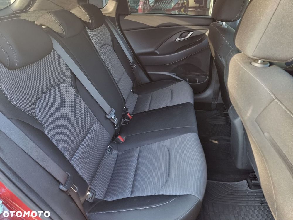 Hyundai i30 1.6 D GET - 23