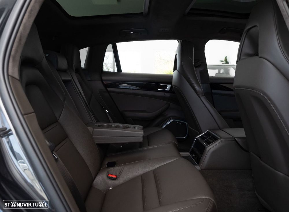 Porsche Panamera Sport Turismo 4S E-Hybrid - 14