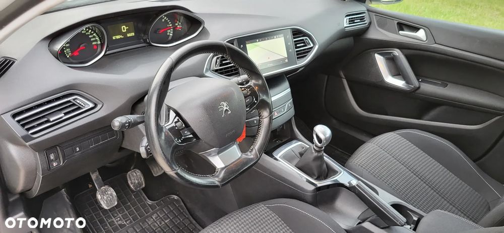 Peugeot 308 - 18