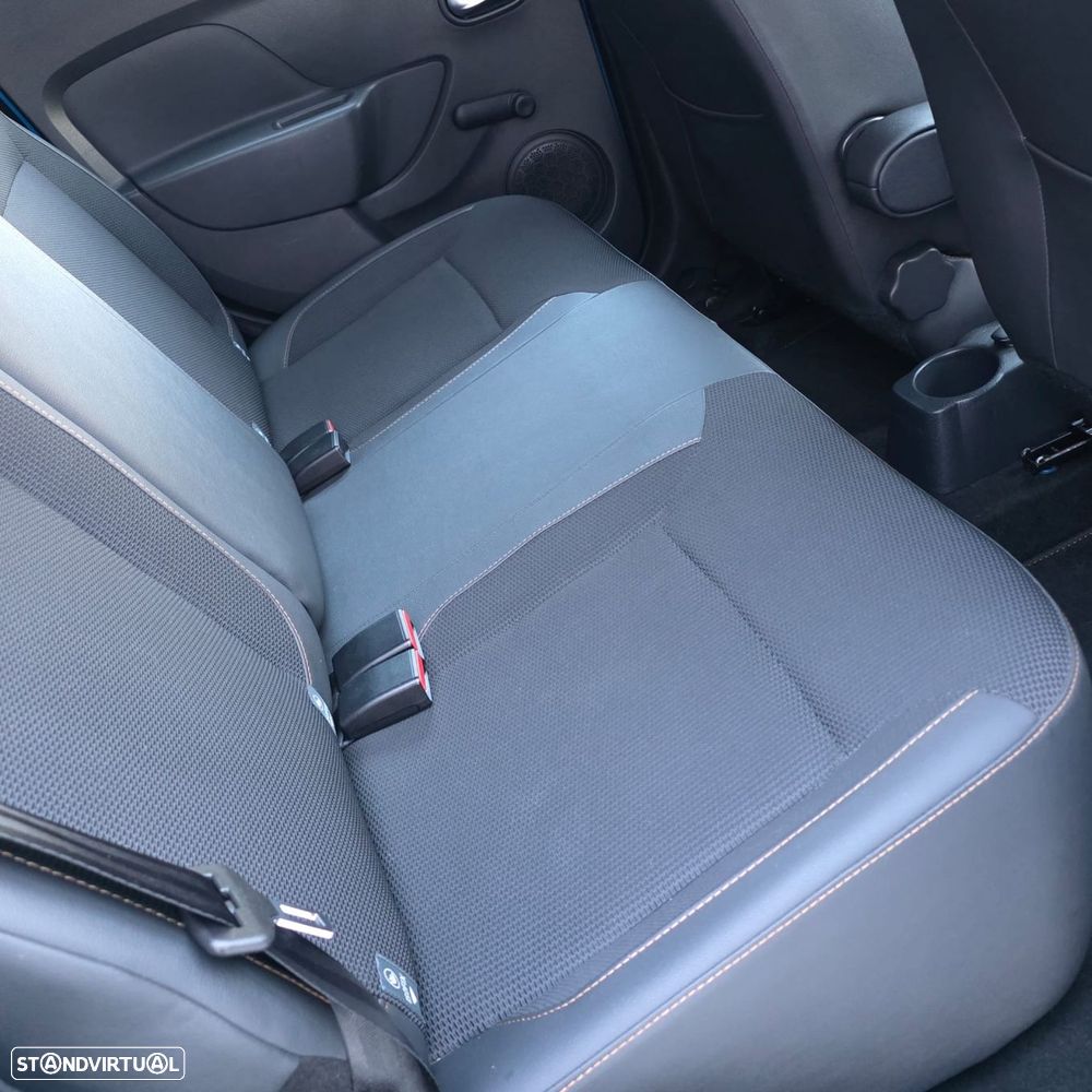 Dacia Sandero Stepway TCe 90 Easy-R Celebration - 32