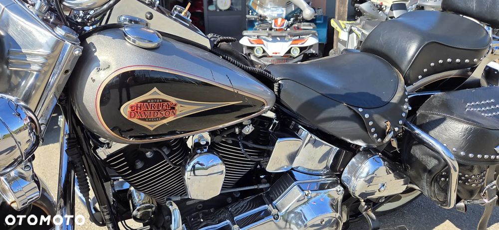 Harley-Davidson Softail Heritage Classic - 38