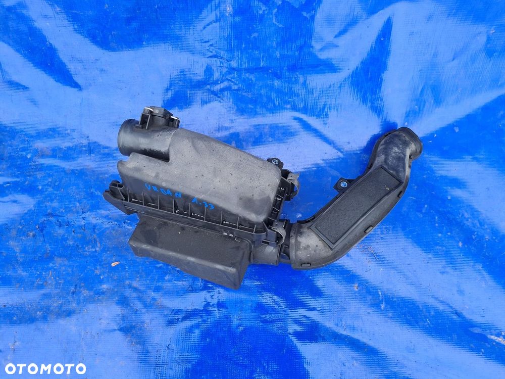 Toyota URBAN CRUISER 1.33 obudowa filtra filtr