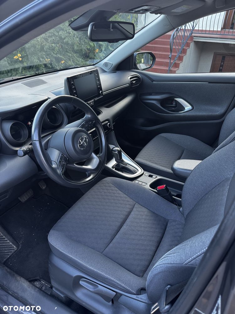 Toyota Yaris - 8