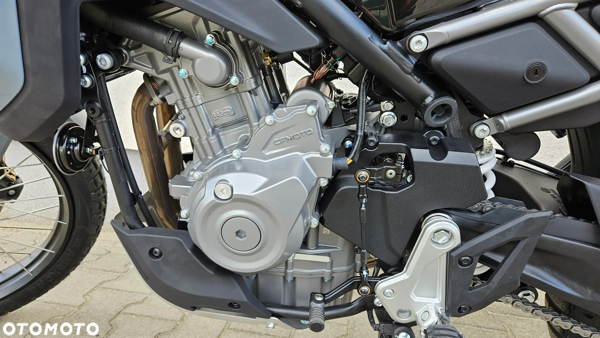 CFMoto MT - 19