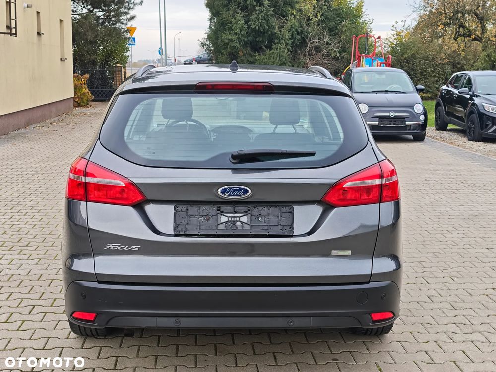 Ford Focus - 8