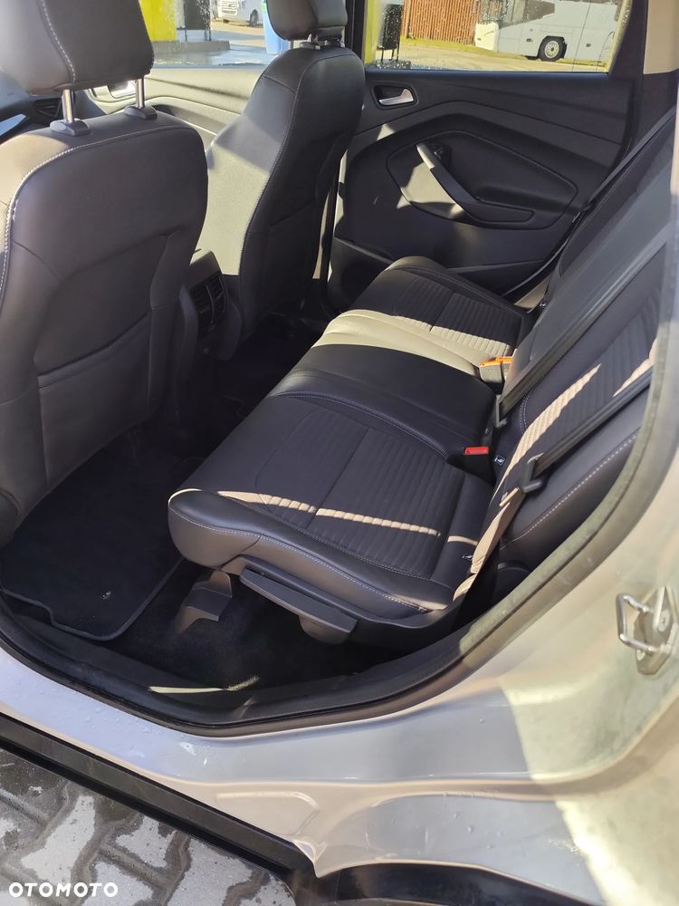 Ford Kuga 1.5 EcoBoost 4x4 Titanium - 11