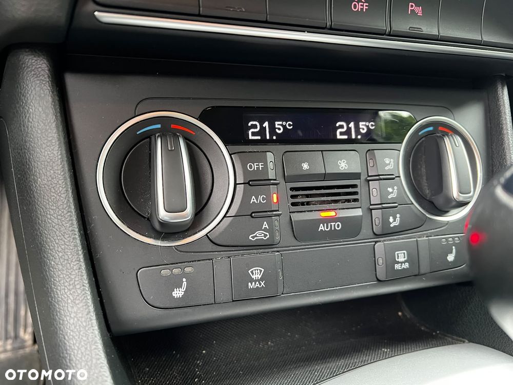 Audi Q3 1.4 TFSI Edycja Specjalna S tronic - 12