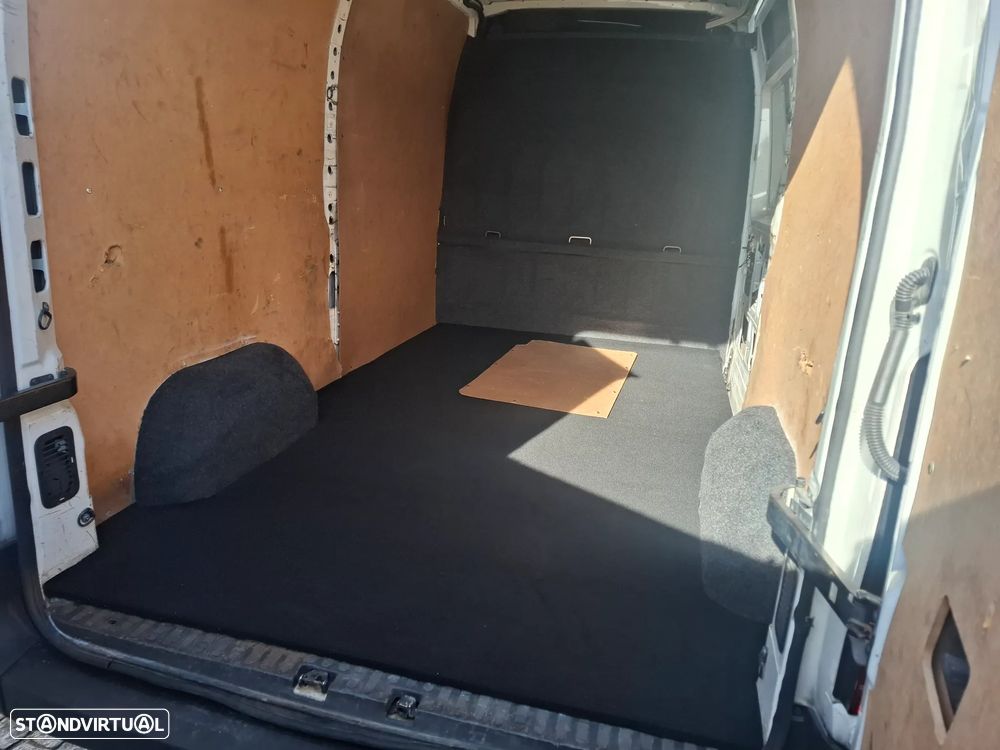 Renault MASTER 2.3CDTI 3LUGARES - 9