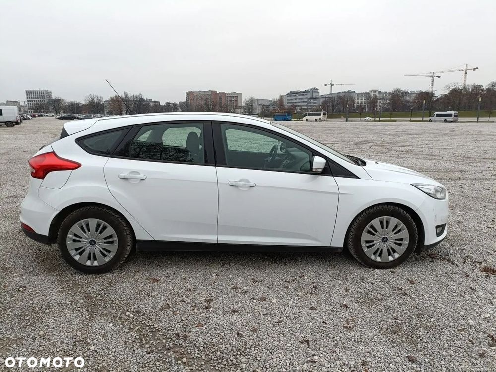 Ford Focus 1.5 TDCi Trend - 6