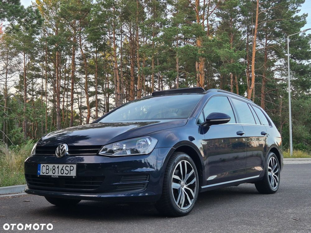 Volkswagen Golf - 1
