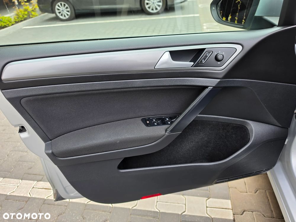 Volkswagen Golf 1.6 TDI BMT Trendline - 26