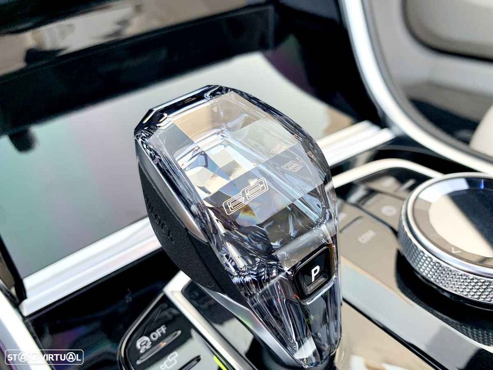 BMW 840 d xDrive Pack M - 19