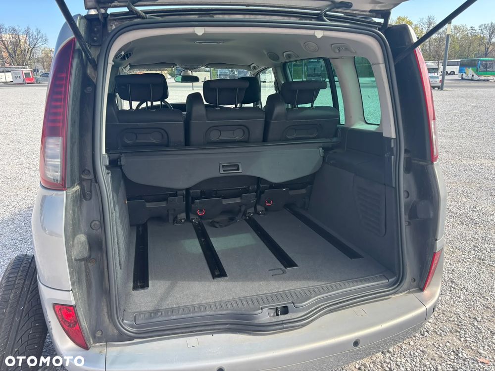 Renault Espace 2.0 16V Voyage - 11