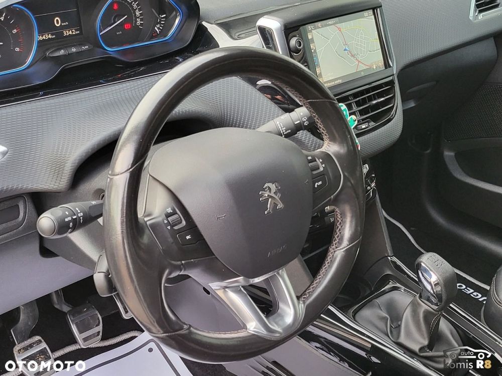Peugeot 2008 - 12