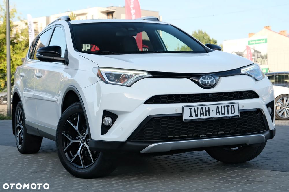 Toyota RAV4 - 1