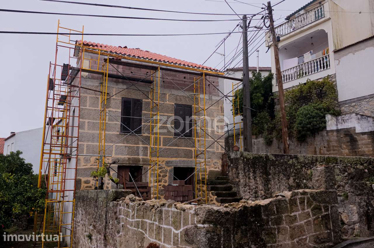 Moradia T5 em fase final de construção em Fornos de Algodres - Grande imagem: 3/18