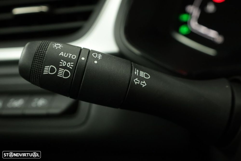 Renault Captur 1.0 TCe Techno Bi-Fuel - 17