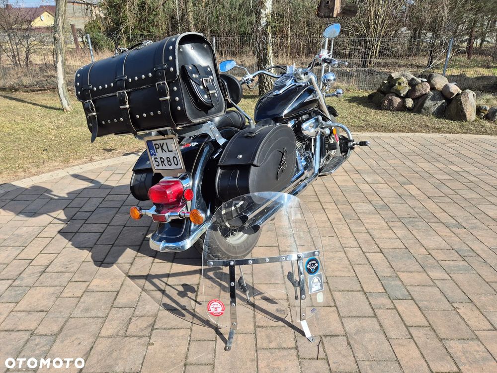 Suzuki VL 800 Volusia - 4