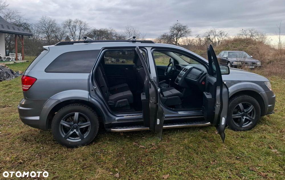 Dodge Journey - 8