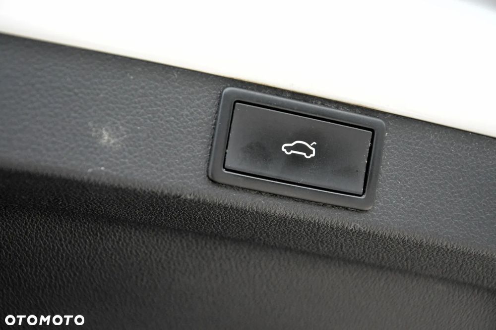 Skoda Octavia 2.0 TDI SCR Style DSG - 41