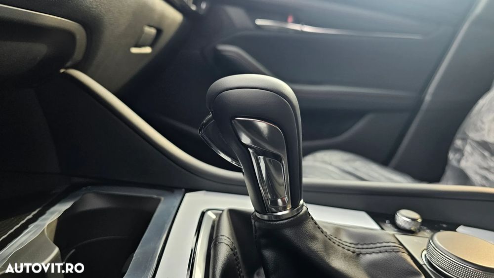 Mazda 3 e-SKYACTIV-X 186 M HYBRID Aut. HOMURA - 21