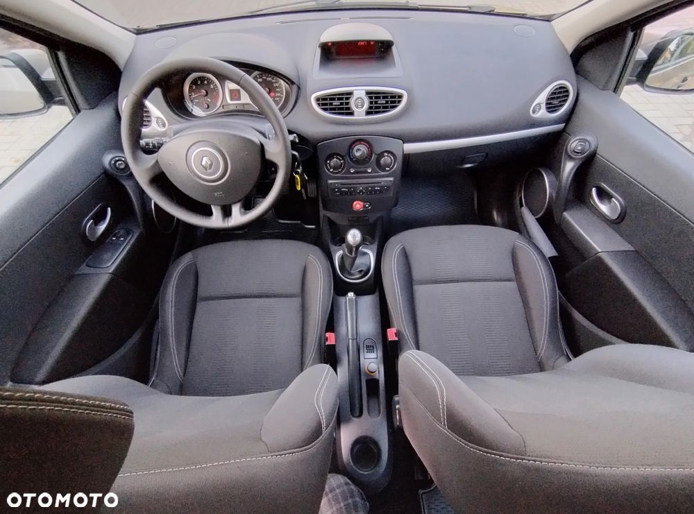 Renault Clio 1.2 16V Dynamique - 31