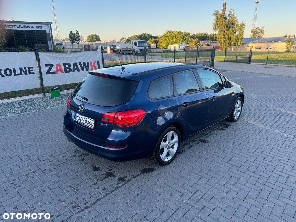 Opel Astra 1.4 T Edition 150 - 11
