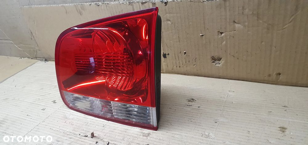 Lampa prawy tył tylna prawa w klapę VW Touareg 7L 7L6945094H - 3
