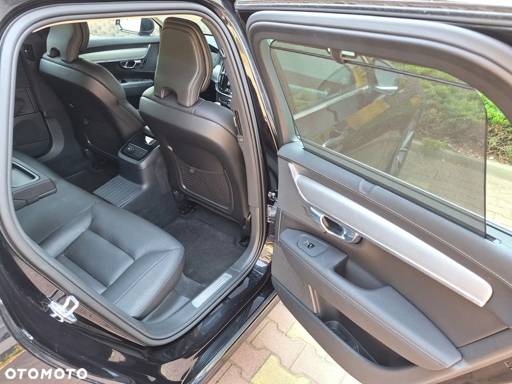 Volvo V90 T8 AWD Plug-In Hybrid Inscription - 19