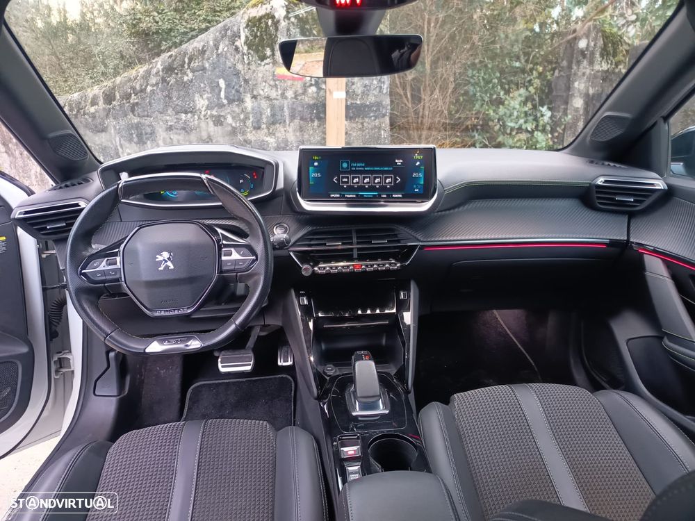 Peugeot e-208 50 kWh GT Line - 10