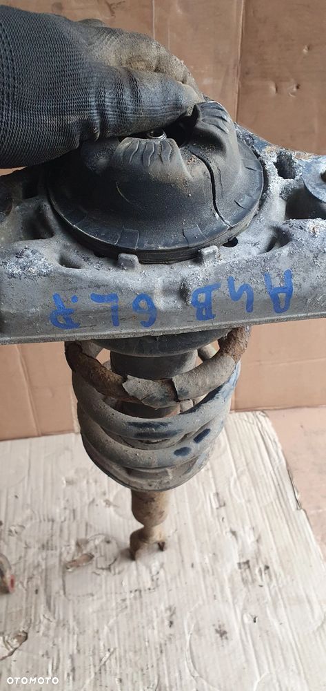 Amortyzator prawy lewy sprężyna przód Audi A4 B6 - 7