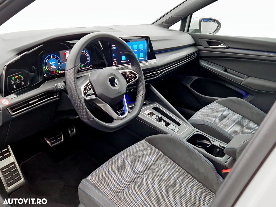 Volkswagen Golf Standard - 14