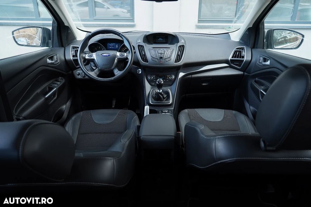 Ford Kuga 2.0 TDCi 4WD Titanium - 6