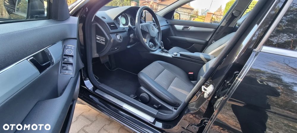 Mercedes-Benz Klasa C 180 Kompressor Automatik Avantgarde - 35