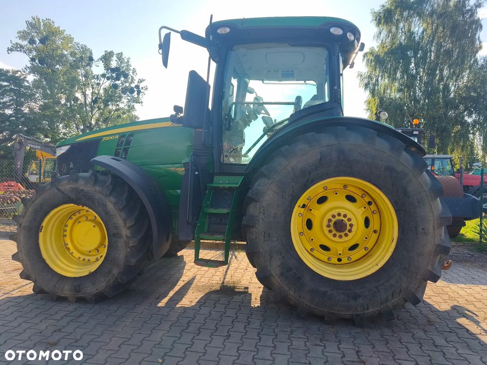 John Deere 7200R - 10