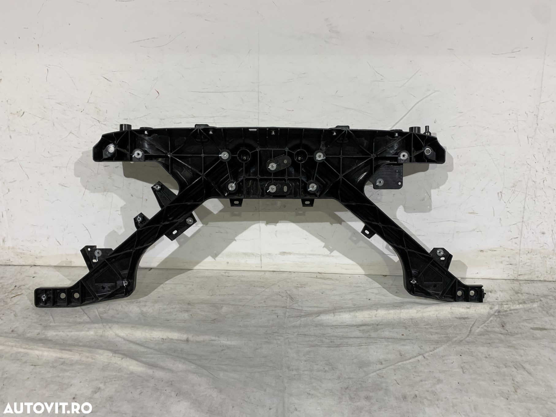Trager, panou frontal, Tesla Y, 2022, 2023, 2024, cod origine OE 1660012-00-A. - 1