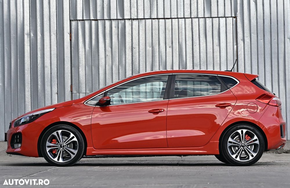 Kia Ceed 1.6 CRDi 136 ISG GT Line - 6