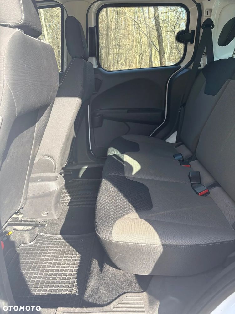 Ford Transit Courier Trend - 11