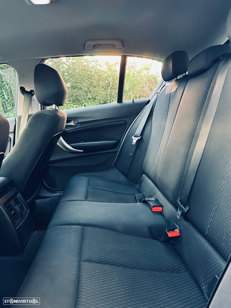 BMW 116 dA Pack M - 10