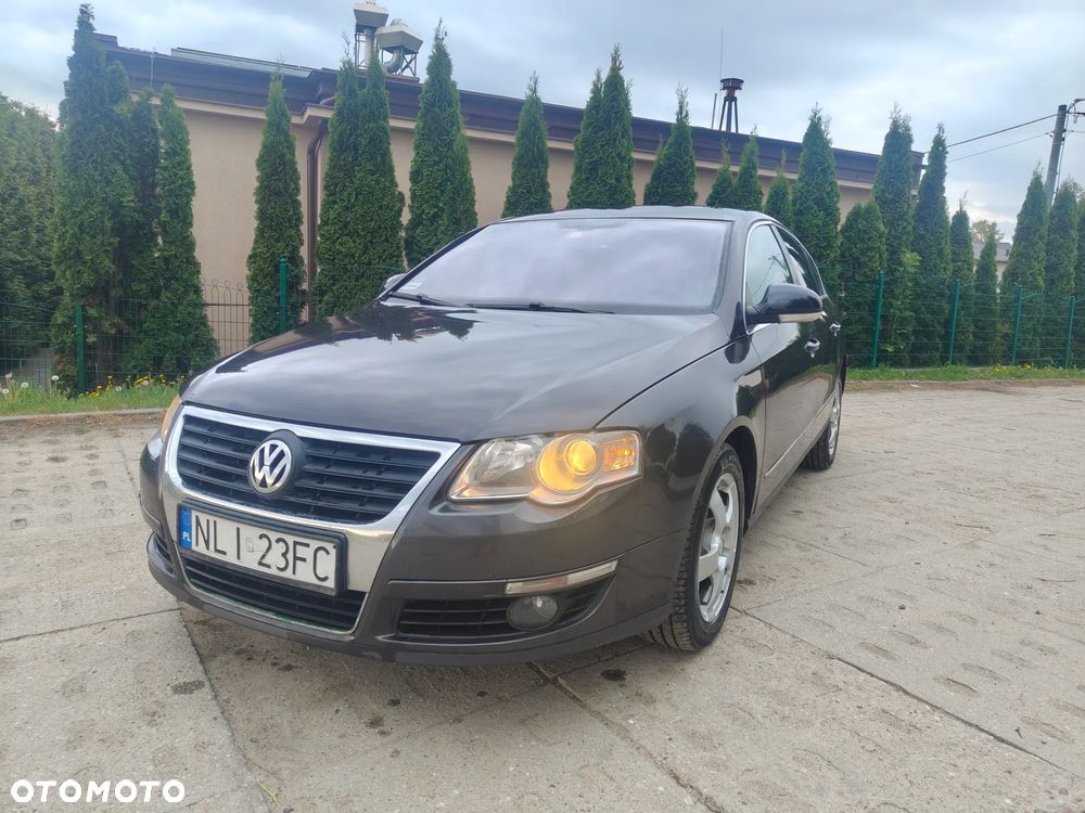 Volkswagen Passat 2.0 TDI Individual - 2