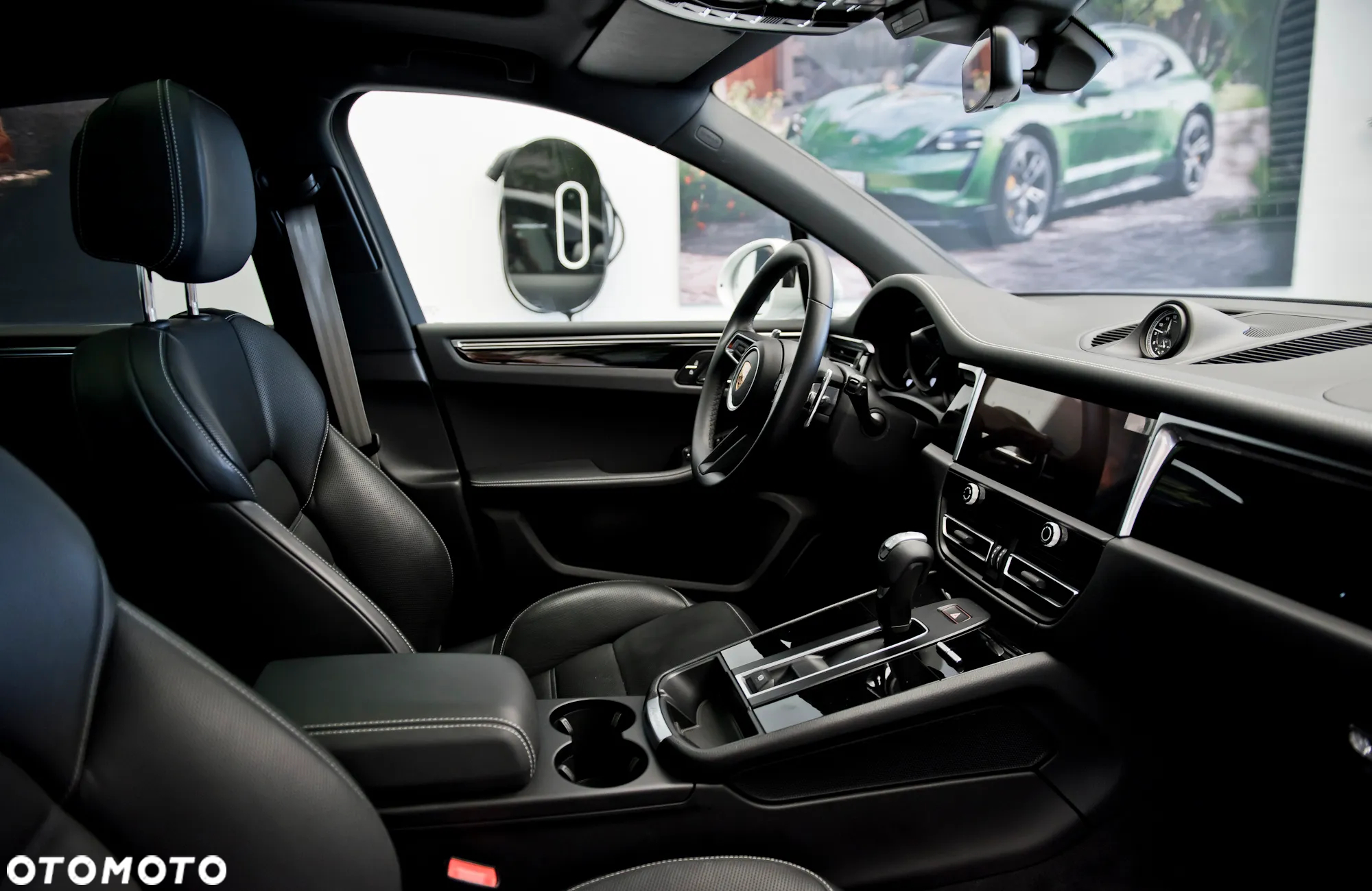 Porsche Macan Standard - 12