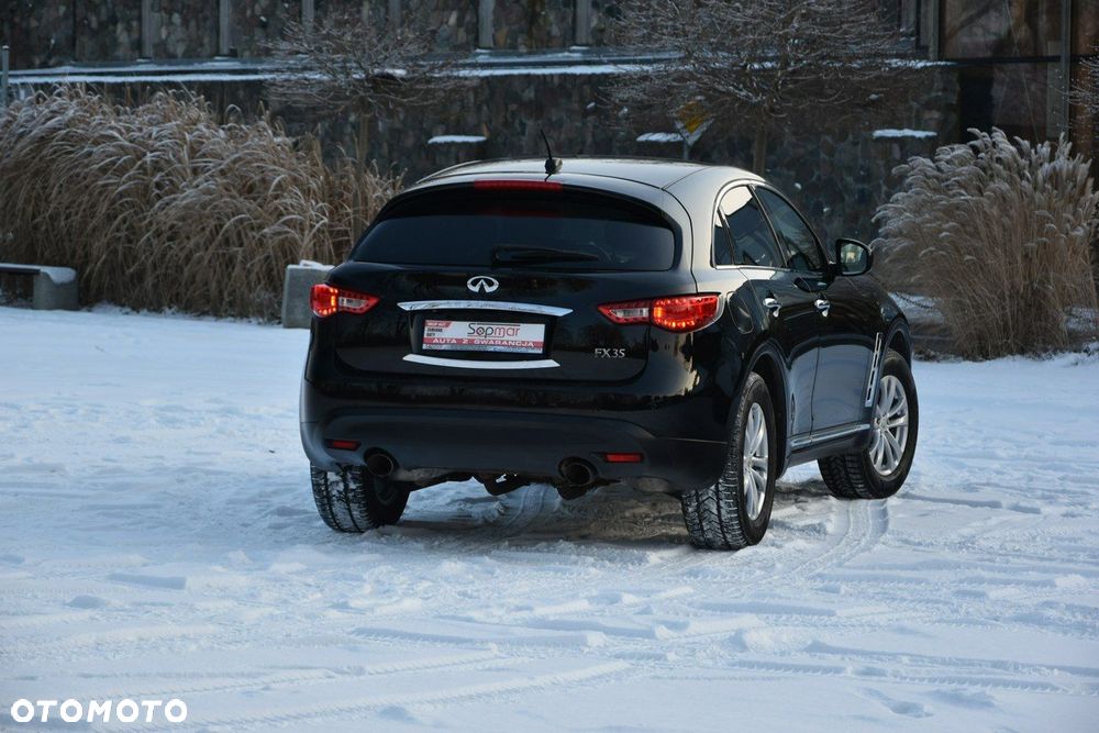 Infiniti FX - 7