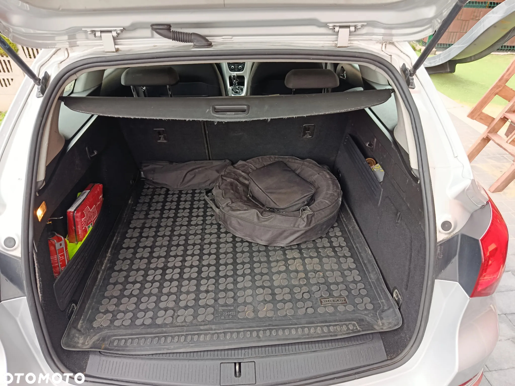 Opel Astra IV 1.4 T Sport - 10