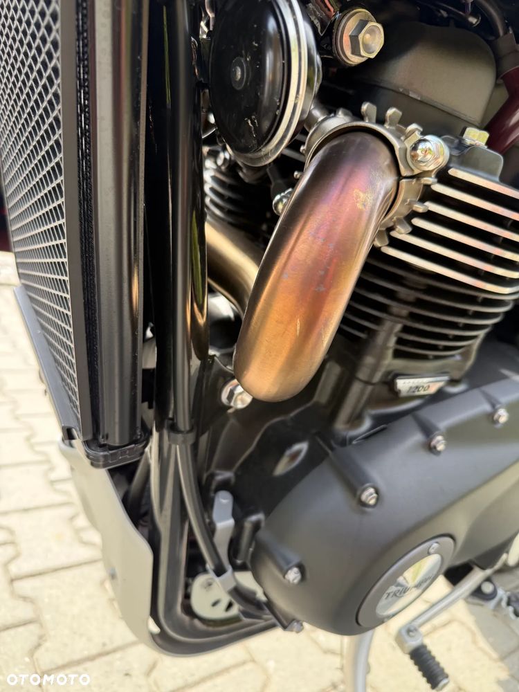Triumph Scrambler - 9
