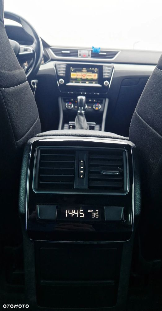 Skoda Superb 2.0 TDI Ambition DSG - 13