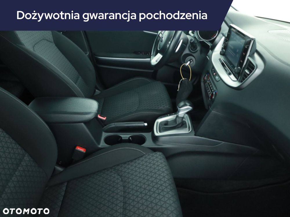 Kia Ceed - 9